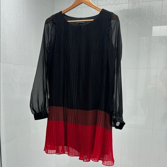 French Connection,0, mini flowy dress w/sheer sleeves - Picture 1 of 4